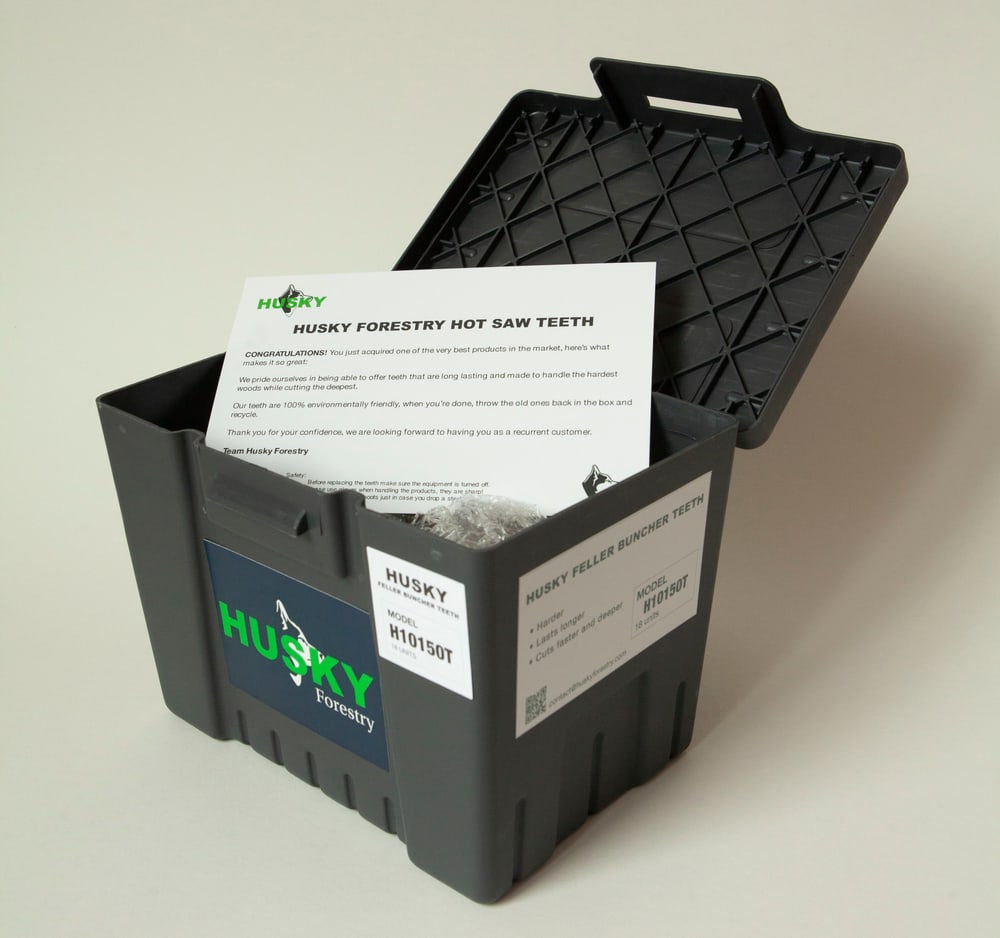 Husky Forestry saw teeth and carry box
